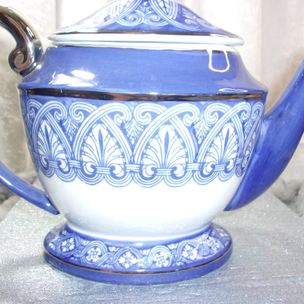 H-359 BOMBAY CERAMIC CHIOISERIE TEAPOT - Picture 3 of 16